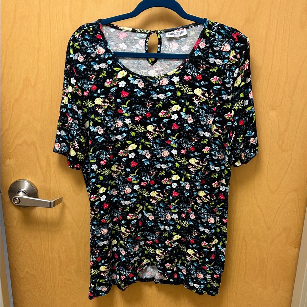 NorthStyle Black Floral Short Sleeve Faux Wrap Style Top